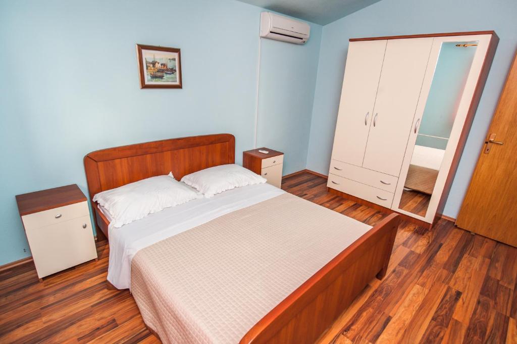Apartments Alajbeg Trogir Exteriör bild